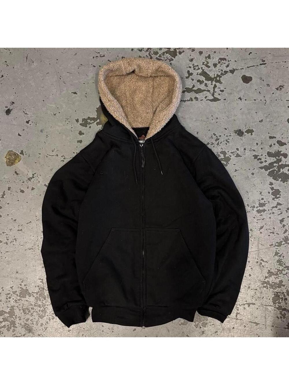 Beautiful fleece lined vintage zip up hoodie.